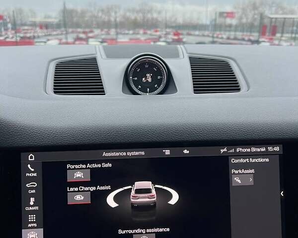 Білий Порше Cayenne, об'ємом двигуна 3 л та пробігом 91 тис. км за 56800 $, фото 12 на Automoto.ua