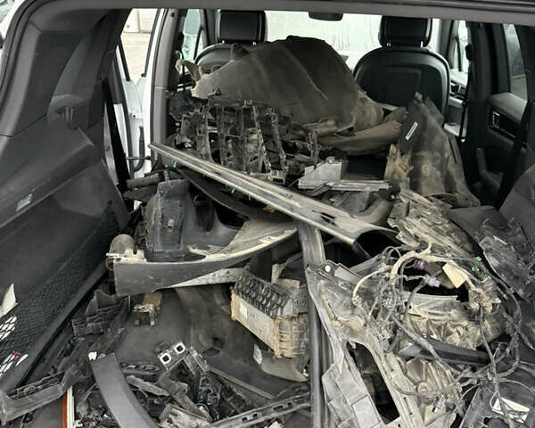 Белый Порше Каен, объемом двигателя 3 л и пробегом 123 тыс. км за 39500 $, фото 7 на Automoto.ua