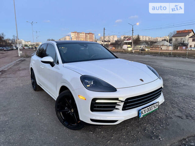 Білий Порше Cayenne, об'ємом двигуна 3 л та пробігом 41 тис. км за 57000 $, фото 2 на Automoto.ua