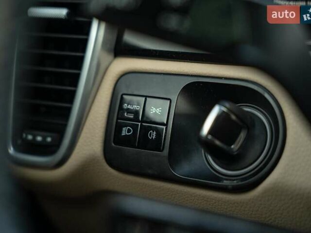 Білий Порше Cayenne, об'ємом двигуна 3 л та пробігом 60 тис. км за 64900 $, фото 31 на Automoto.ua