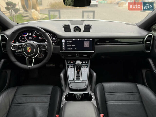 Білий Порше Cayenne, об'ємом двигуна 3 л та пробігом 45 тис. км за 59500 $, фото 50 на Automoto.ua