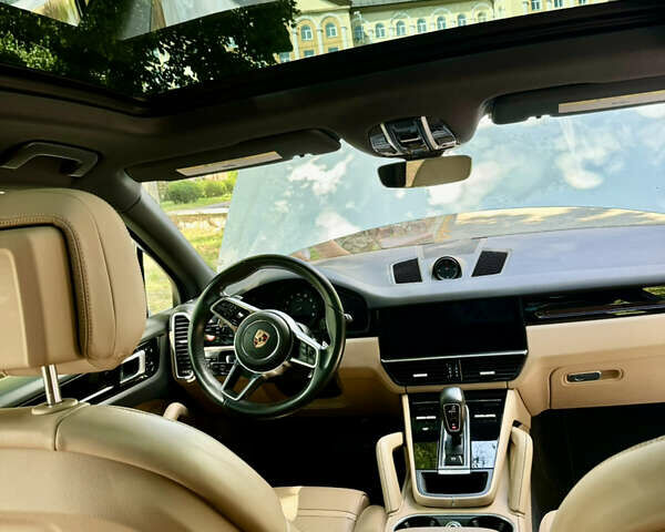 Порше Каен 2019 в Киеве на Automoto.ua Белый Порше Каен, объемом двигателя 3 л и пробегом 45 тыс. км за 62000 $, фото 21 на Automoto.ua