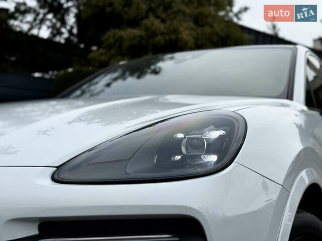 Білий Порше Cayenne, об'ємом двигуна 3 л та пробігом 45 тис. км за 59500 $, фото 5 на Automoto.ua