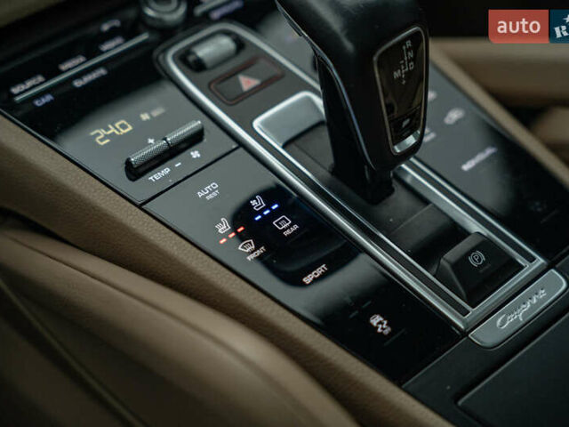 Белый Порше Каен, объемом двигателя 3 л и пробегом 116 тыс. км за 44900 $, фото 35 на Automoto.ua