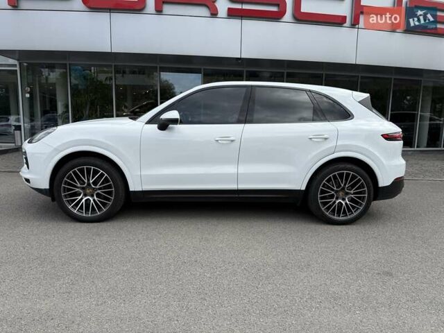 Белый Порше Каен, объемом двигателя 2.98 л и пробегом 33 тыс. км за 56000 $, фото 4 на Automoto.ua