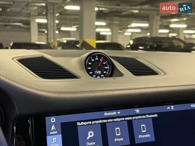 Белый Порше Каен, объемом двигателя 2.89 л и пробегом 62 тыс. км за 67201 $, фото 40 на Automoto.ua