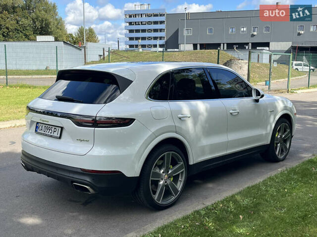 Білий Порше Cayenne, об'ємом двигуна 3 л та пробігом 91 тис. км за 59900 $, фото 4 на Automoto.ua