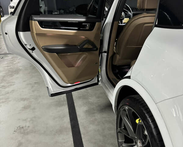 Білий Порше Cayenne, об'ємом двигуна 3 л та пробігом 104 тис. км за 52000 $, фото 9 на Automoto.ua