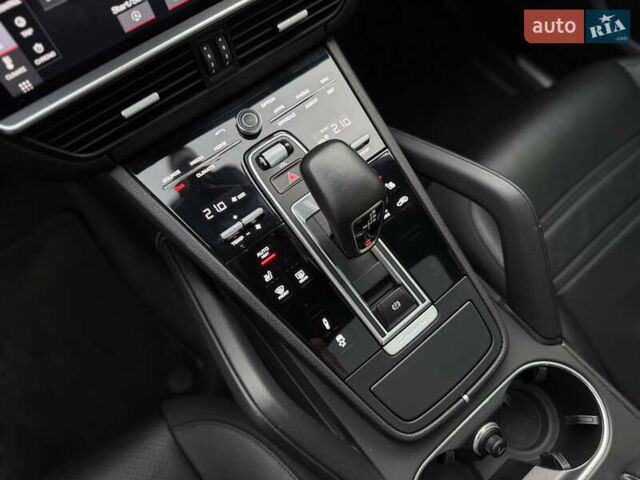 Білий Порше Cayenne, об'ємом двигуна 3 л та пробігом 45 тис. км за 59500 $, фото 35 на Automoto.ua