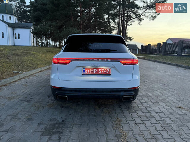 Белый Порше Каен, объемом двигателя 3 л и пробегом 96 тыс. км за 41800 $, фото 4 на Automoto.ua