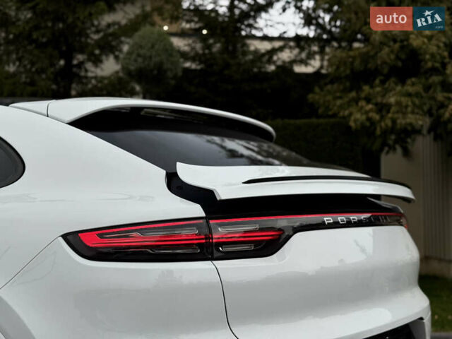 Білий Порше Cayenne, об'ємом двигуна 3 л та пробігом 45 тис. км за 59500 $, фото 14 на Automoto.ua