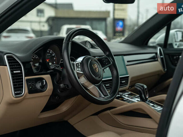 Белый Порше Каен, объемом двигателя 3 л и пробегом 116 тыс. км за 44900 $, фото 21 на Automoto.ua