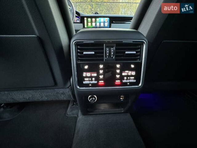 Білий Порше Cayenne, об'ємом двигуна 3 л та пробігом 43 тис. км за 62000 $, фото 25 на Automoto.ua