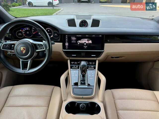 Білий Порше Cayenne, об'ємом двигуна 3 л та пробігом 92 тис. км за 55000 $, фото 29 на Automoto.ua