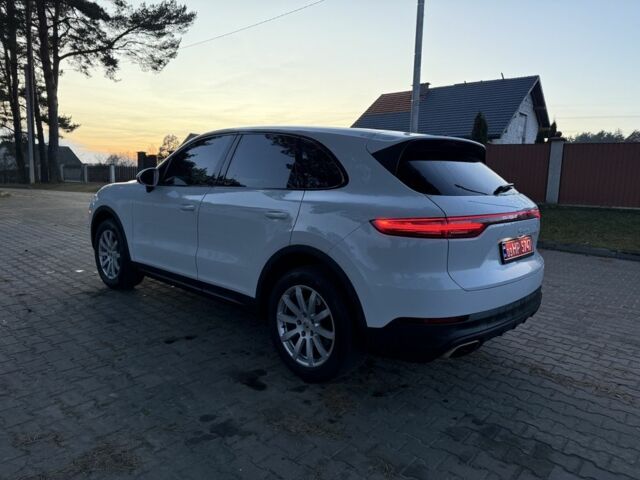 Белый Порше Каен, объемом двигателя 3 л и пробегом 96 тыс. км за 41800 $, фото 4 на Automoto.ua