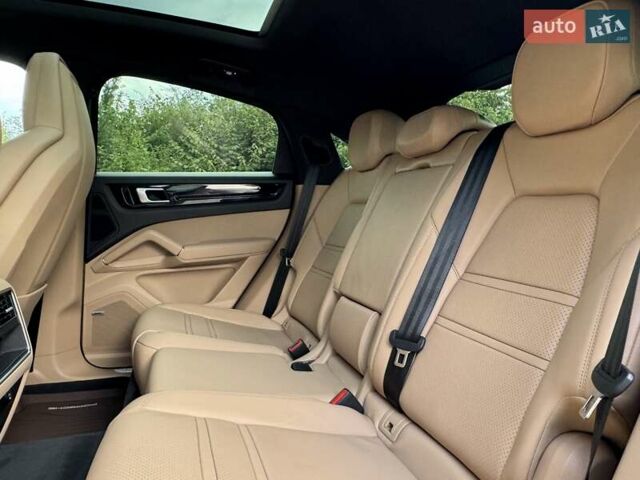Белый Порше Каен, объемом двигателя 3 л и пробегом 49 тыс. км за 71400 $, фото 98 на Automoto.ua