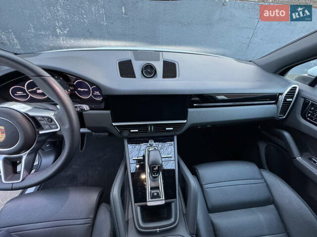 Білий Порше Cayenne, об'ємом двигуна 3 л та пробігом 43 тис. км за 62000 $, фото 27 на Automoto.ua