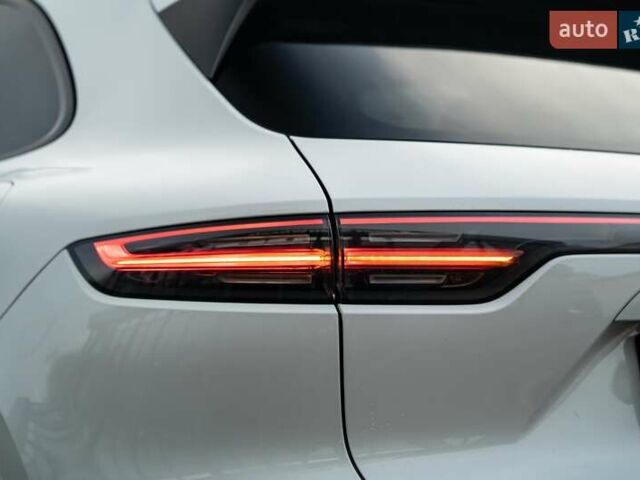 Білий Порше Cayenne, об'ємом двигуна 3 л та пробігом 60 тис. км за 64900 $, фото 7 на Automoto.ua