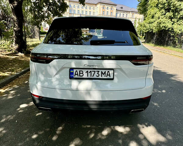 Порше Каен 2019 в Киеве на Automoto.ua Белый Порше Каен, объемом двигателя 3 л и пробегом 45 тыс. км за 62000 $, фото 6 на Automoto.ua