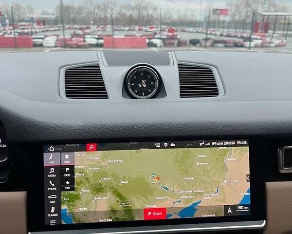 Білий Порше Cayenne, об'ємом двигуна 3 л та пробігом 91 тис. км за 56800 $, фото 17 на Automoto.ua