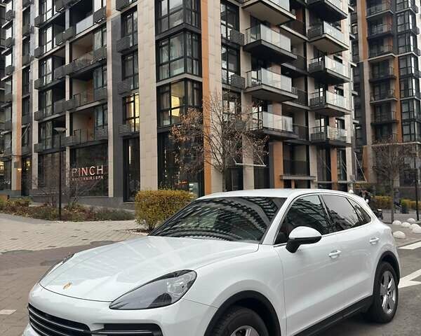 Білий Порше Cayenne, об'ємом двигуна 3 л та пробігом 138 тис. км за 55000 $, фото 2 на Automoto.ua