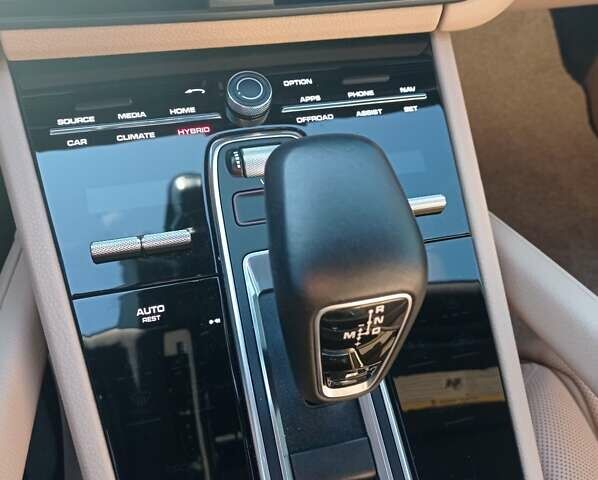 Белый Порше Каен, объемом двигателя 3 л и пробегом 105 тыс. км за 67000 $, фото 21 на Automoto.ua