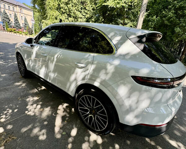 Порше Каен 2019 в Киеве на Automoto.ua Белый Порше Каен, объемом двигателя 3 л и пробегом 45 тыс. км за 62000 $, фото 8 на Automoto.ua