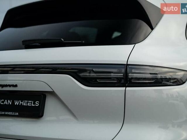 Білий Порше Cayenne, об'ємом двигуна 3 л та пробігом 60 тис. км за 64900 $, фото 9 на Automoto.ua