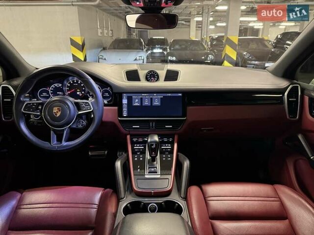 Белый Порше Каен, объемом двигателя 2.89 л и пробегом 62 тыс. км за 61255 $, фото 28 на Automoto.ua