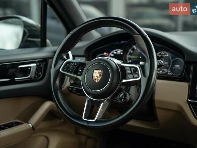 Білий Порше Cayenne, об'ємом двигуна 3 л та пробігом 60 тис. км за 64900 $, фото 34 на Automoto.ua