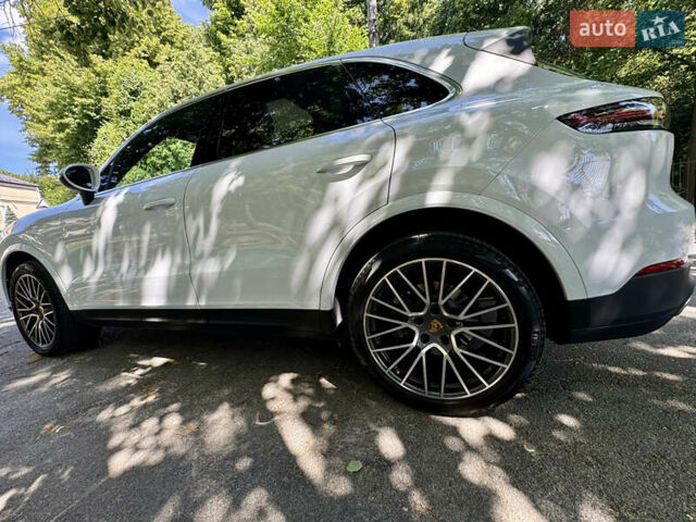 Порше Каен 2019 в Киеве на Automoto.ua Белый Порше Каен, объемом двигателя 3 л и пробегом 45 тыс. км за 62000 $, фото 9 на Automoto.ua