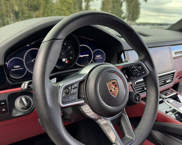 Белый Порше Каен, объемом двигателя 3 л и пробегом 69 тыс. км за 67777 $, фото 74 на Automoto.ua