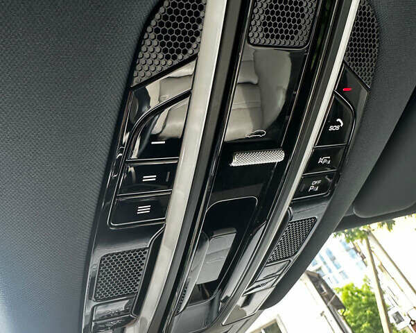 Білий Порше Cayenne, об'ємом двигуна 3 л та пробігом 49 тис. км за 49900 $, фото 18 на Automoto.ua