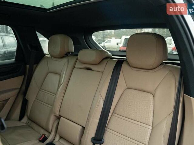 Білий Порше Cayenne, об'ємом двигуна 3 л та пробігом 60 тис. км за 64900 $, фото 58 на Automoto.ua