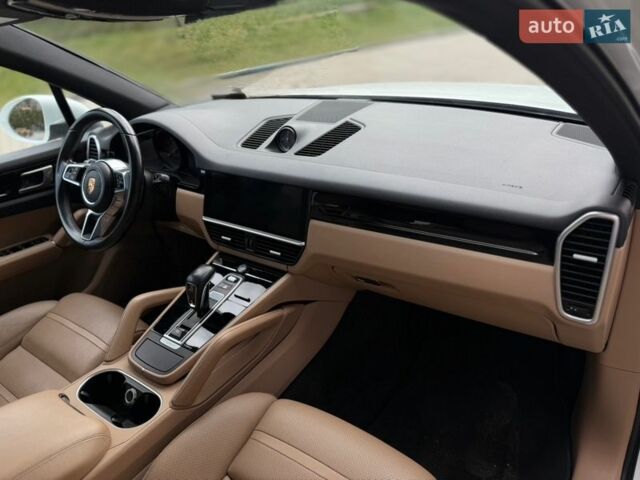 Білий Порше Cayenne, об'ємом двигуна 3 л та пробігом 117 тис. км за 39900 $, фото 9 на Automoto.ua