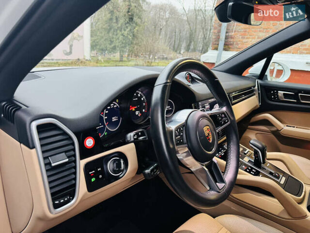 Белый Порше Каен, объемом двигателя 3 л и пробегом 56 тыс. км за 57000 $, фото 12 на Automoto.ua