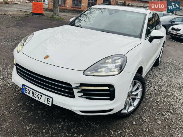 Белый Порше Каен, объемом двигателя 3 л и пробегом 56 тыс. км за 57000 $, фото 9 на Automoto.ua