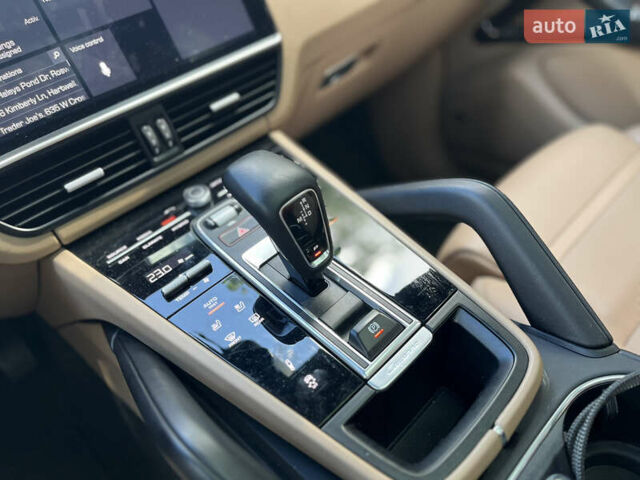 Білий Порше Cayenne, об'ємом двигуна 3 л та пробігом 91 тис. км за 59900 $, фото 12 на Automoto.ua