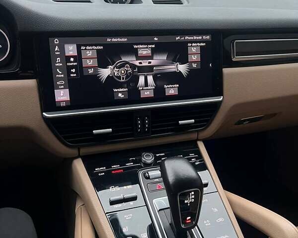 Білий Порше Cayenne, об'ємом двигуна 3 л та пробігом 91 тис. км за 56800 $, фото 15 на Automoto.ua