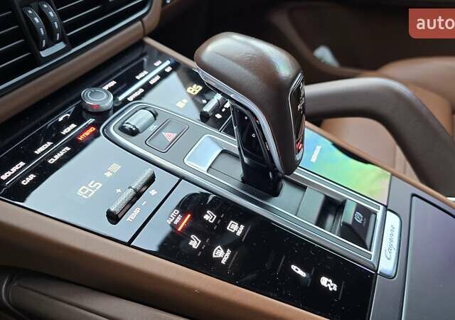 Белый Порше Каен, объемом двигателя 3 л и пробегом 127 тыс. км за 130000 $, фото 10 на Automoto.ua