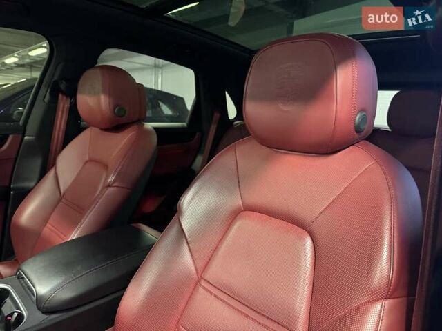 Белый Порше Каен, объемом двигателя 2.89 л и пробегом 62 тыс. км за 61255 $, фото 27 на Automoto.ua