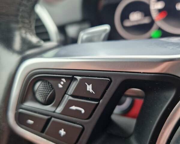 Белый Порше Каен, объемом двигателя 2.89 л и пробегом 166 тыс. км за 55000 $, фото 25 на Automoto.ua