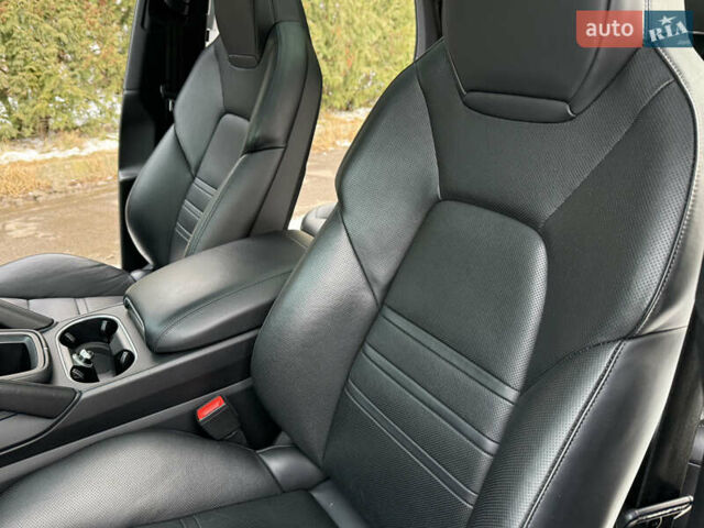 Белый Порше Каен, объемом двигателя 3 л и пробегом 77 тыс. км за 69950 $, фото 50 на Automoto.ua