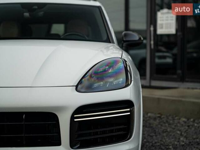Білий Порше Cayenne, об'ємом двигуна 3 л та пробігом 60 тис. км за 64900 $, фото 17 на Automoto.ua