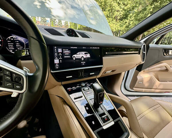 Порше Каен 2019 в Киеве на Automoto.ua Белый Порше Каен, объемом двигателя 3 л и пробегом 45 тыс. км за 62000 $, фото 11 на Automoto.ua