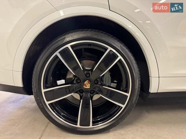 Белый Порше Каен, объемом двигателя 2.89 л и пробегом 62 тыс. км за 67201 $, фото 19 на Automoto.ua