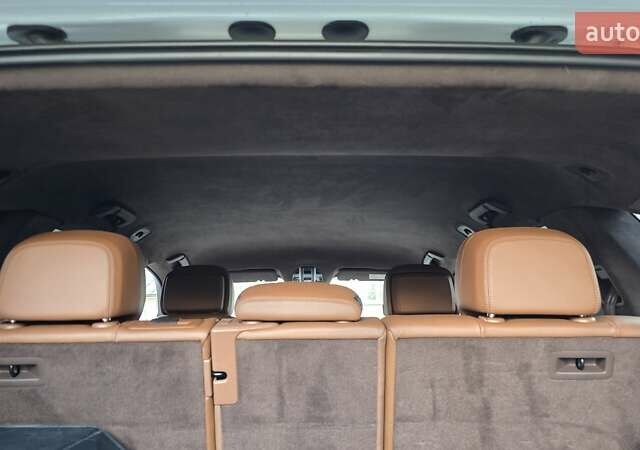 Белый Порше Каен, объемом двигателя 3 л и пробегом 127 тыс. км за 130000 $, фото 28 на Automoto.ua
