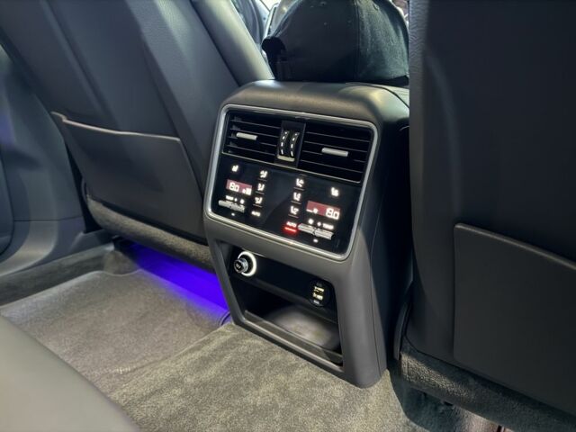 Белый Порше Каен, объемом двигателя 3 л и пробегом 96 тыс. км за 41800 $, фото 7 на Automoto.ua