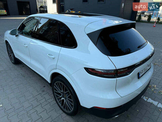 Білий Порше Cayenne, об'ємом двигуна 3 л та пробігом 92 тис. км за 55000 $, фото 16 на Automoto.ua