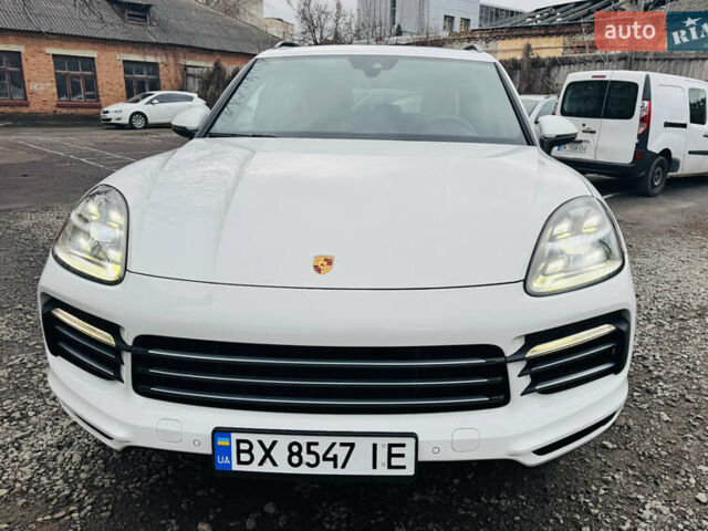 Белый Порше Каен, объемом двигателя 3 л и пробегом 56 тыс. км за 57000 $, фото 8 на Automoto.ua